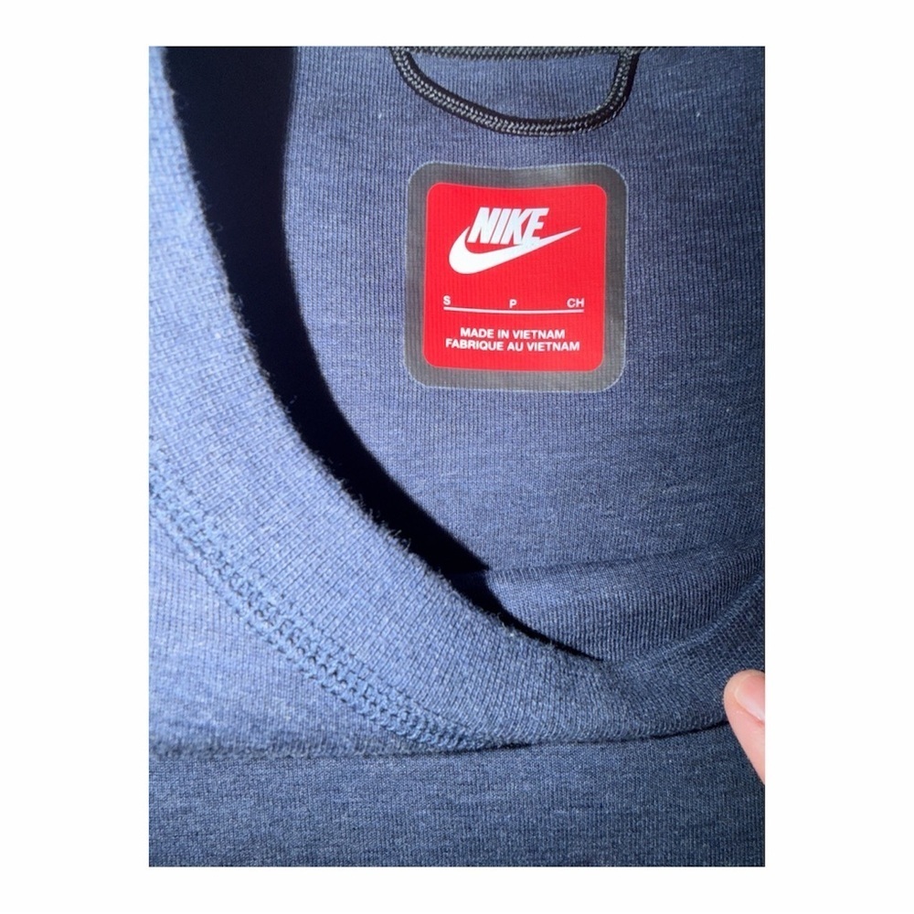 Nike Men's Dark Blue Crewneck Sweatshirt Size Small - Picture 3 of 4